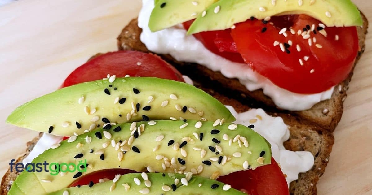 Is Cottage Cheese Good or Bad for Bodybuilding? (Pros & Cons